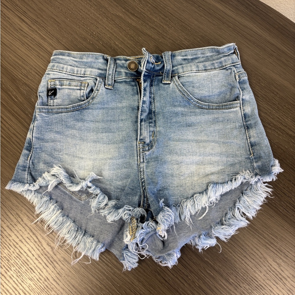 Size 25 KanCan shorts